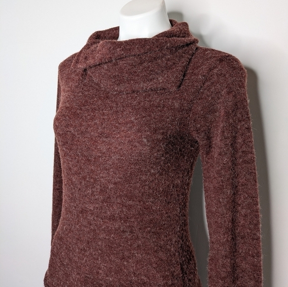 Kavu maroon fuzzy crossover mock neck long sleeve sweater S - Picture 3 of 9